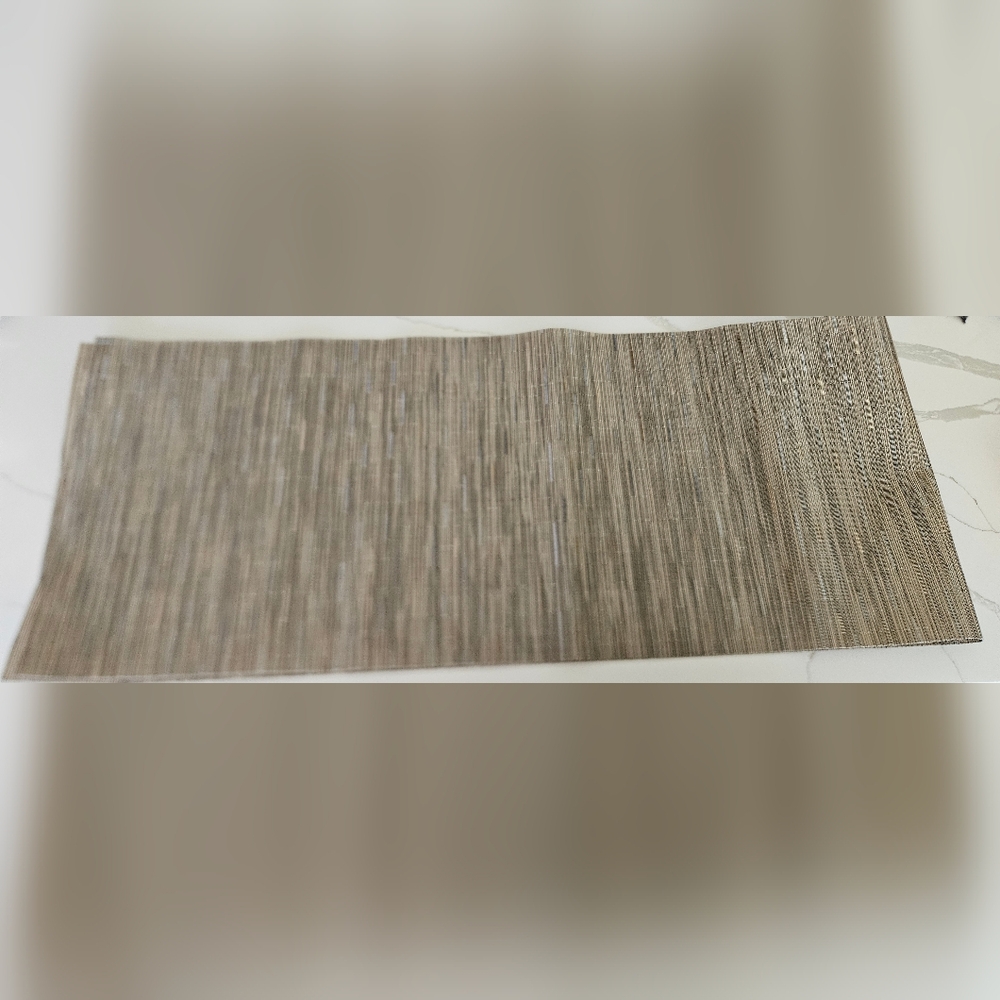 Table Runner/Linen NWOT